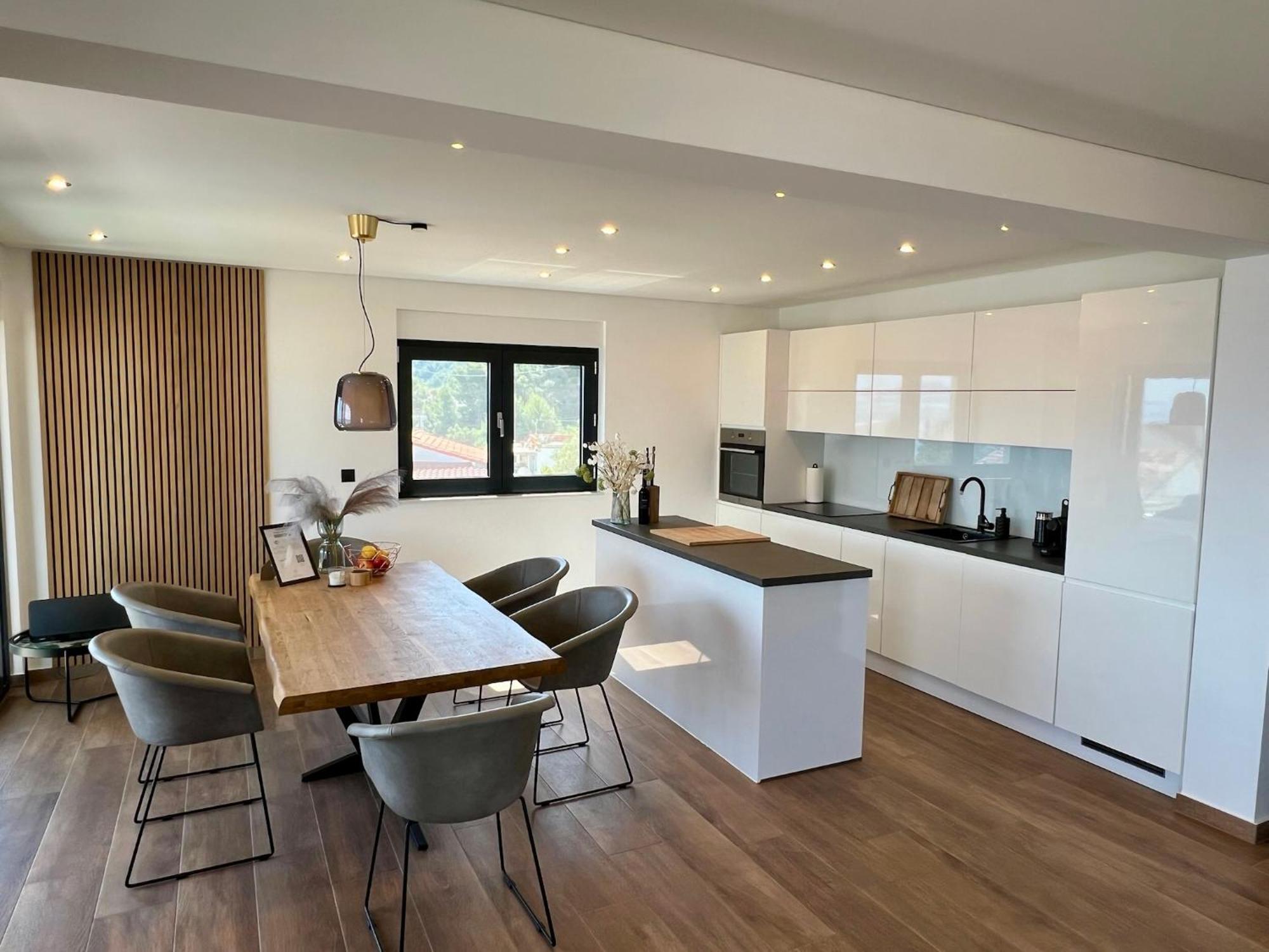 House & Home Slatine Exterior foto